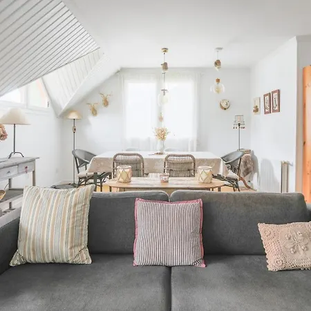 Ilargi, Calido, Familiar, Garaje Y Petfriendly - Arafita