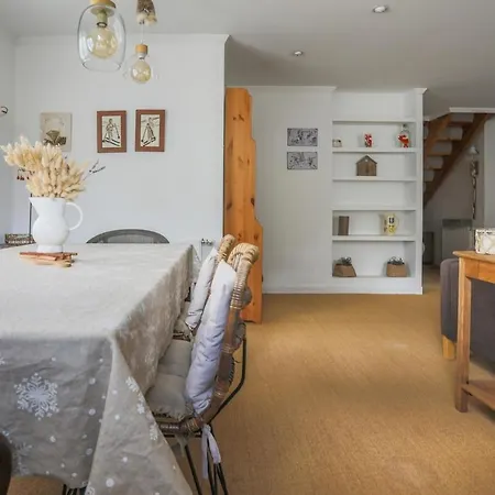 Ilargi, Calido, Familiar, Garaje Y Petfriendly - Arafita *