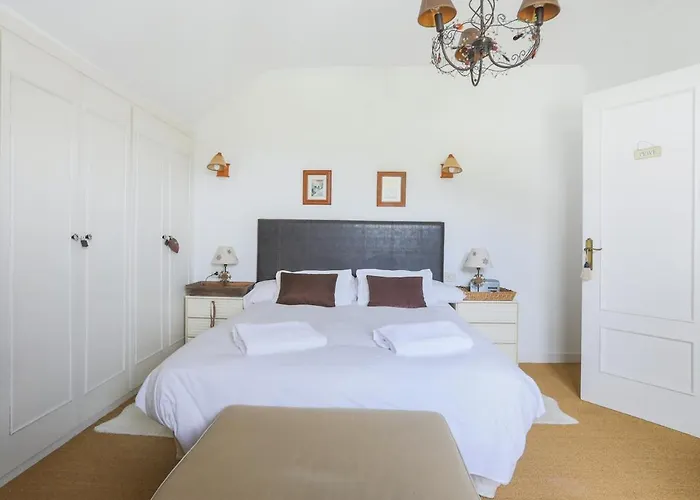 Ilargi, Calido, Familiar, Garaje Y Petfriendly - Arafita *