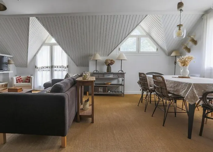 Ilargi, Calido, Familiar, Garaje Y Petfriendly - Arafita